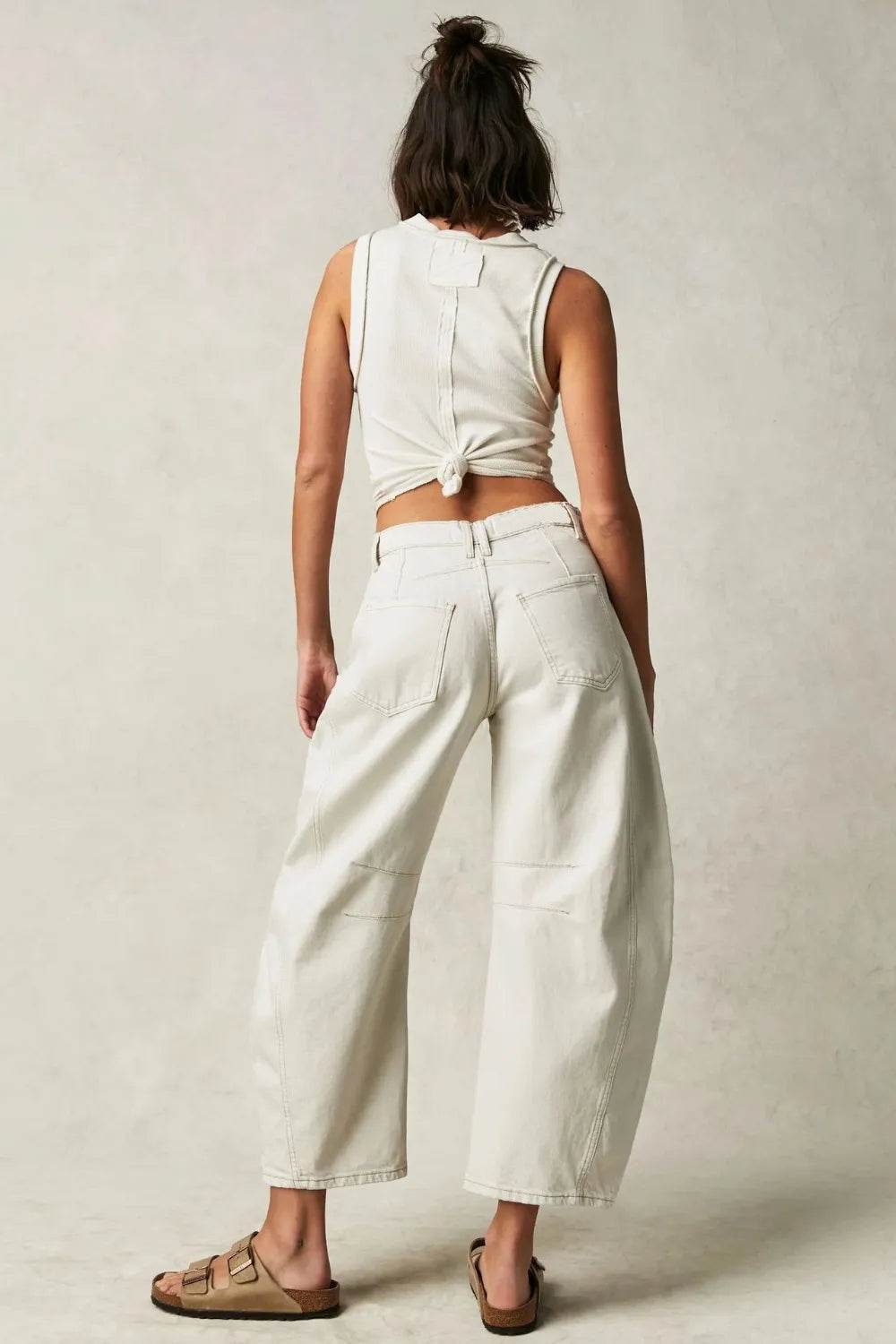 Wide Leg Jeans with Pockets Trendsi 2c6d73ed-b2ed-4dfb-b1e2-f17b0527c9c9-Max