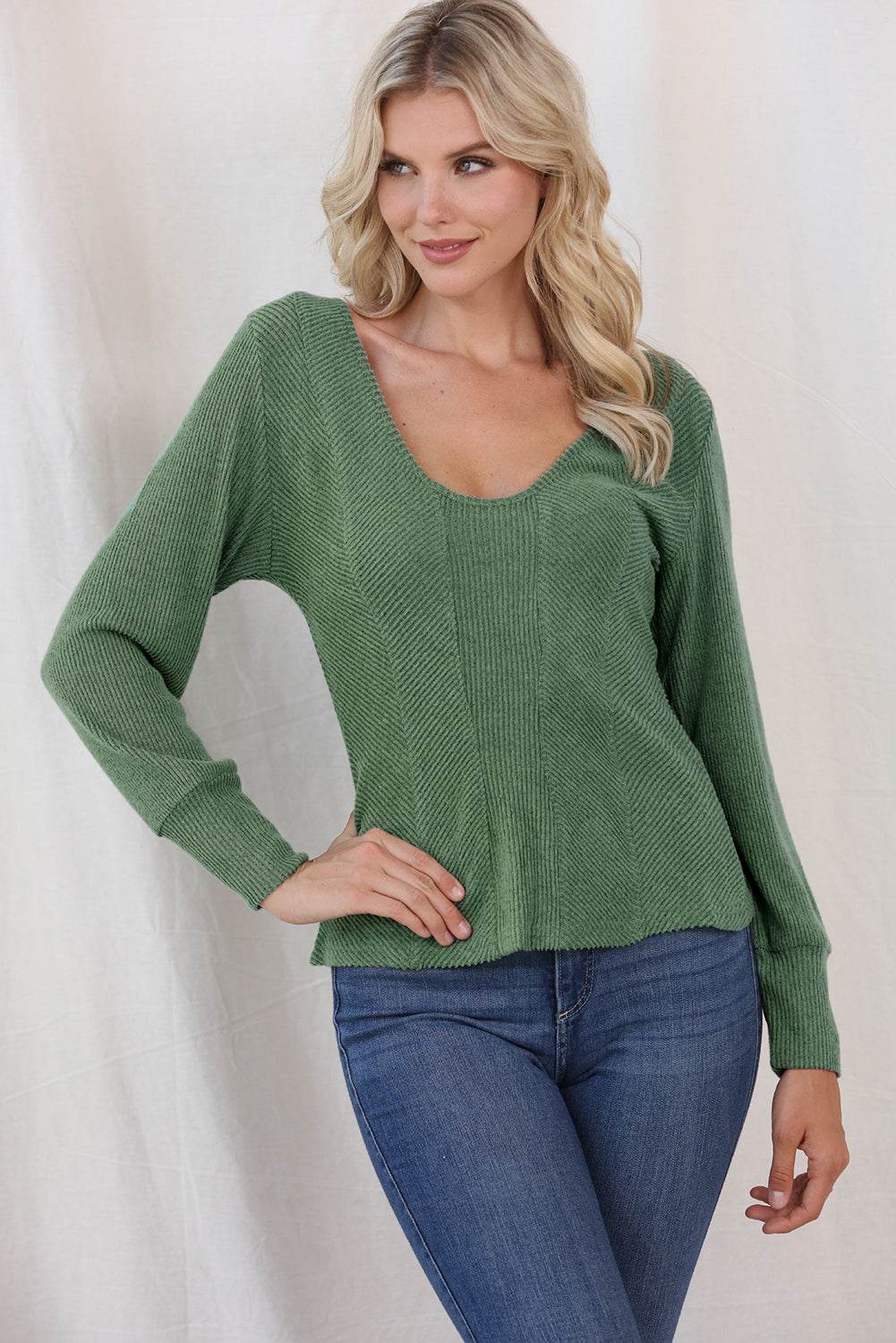Scoop Neck Long Sleeve Top Trendsi 2d6efc284bff42eda35d80e5a2e65301-Max