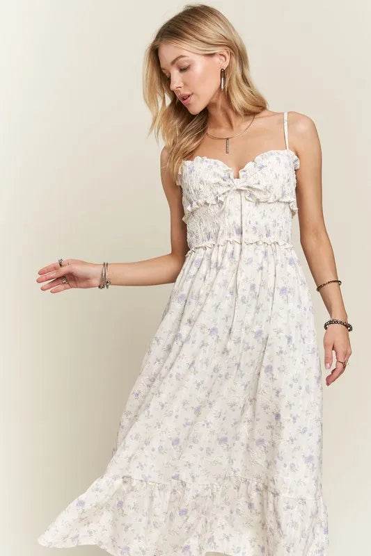 ADORA Smocked Floral Sweetheart Neck Cami Dress Trendsi 2db7f56b-1766-461f-9d9c-922b8040ede9-Max