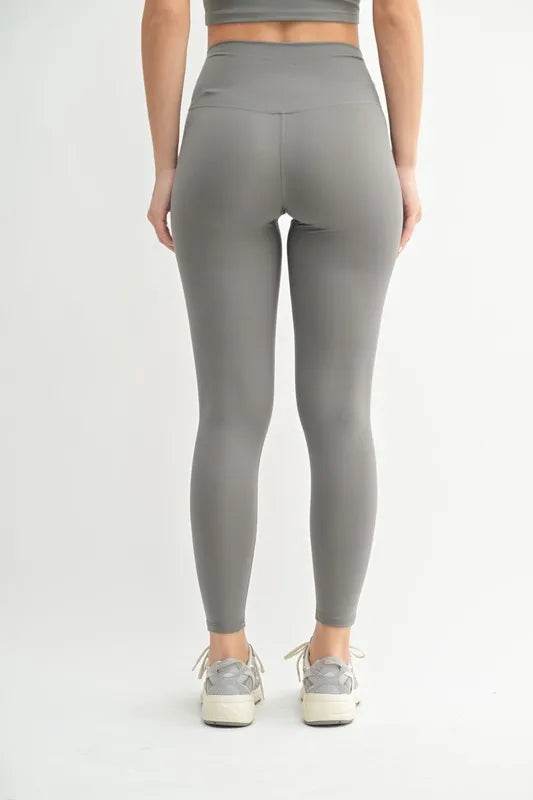 MONO B Venice Cloud Light Contour High-Waisted Leggings Trendsi 2e57498b75ce40b681dfa882fb232f17-Max-Origin