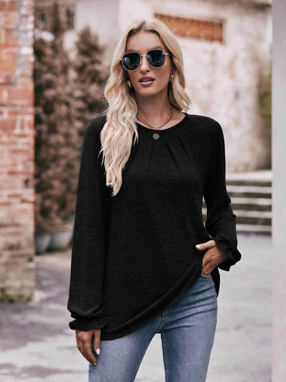 Round Neck Long Sleeve Casual T-Shirt Black Trendsi 31b29432-e6e2-4d12-80f1-16dc47d6dade-Max-Origin