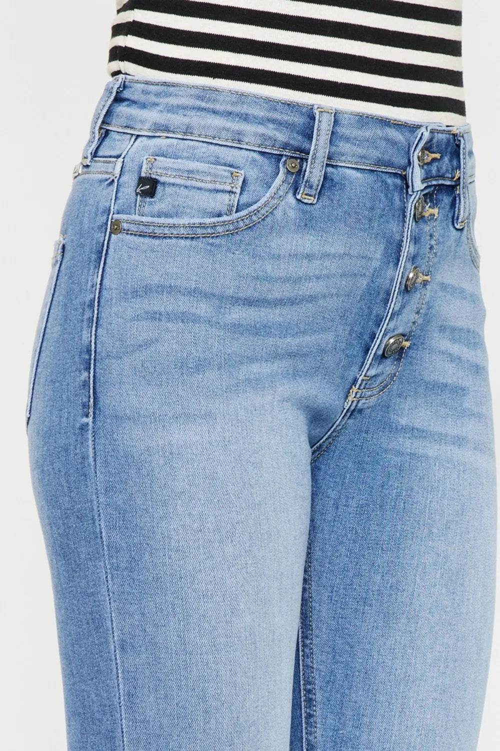 Kancan Distressed Cat's Whiskers Button Fly Jeans Trendsi 3411d661-dee9-4355-af62-d8d19c1f4134-Max
