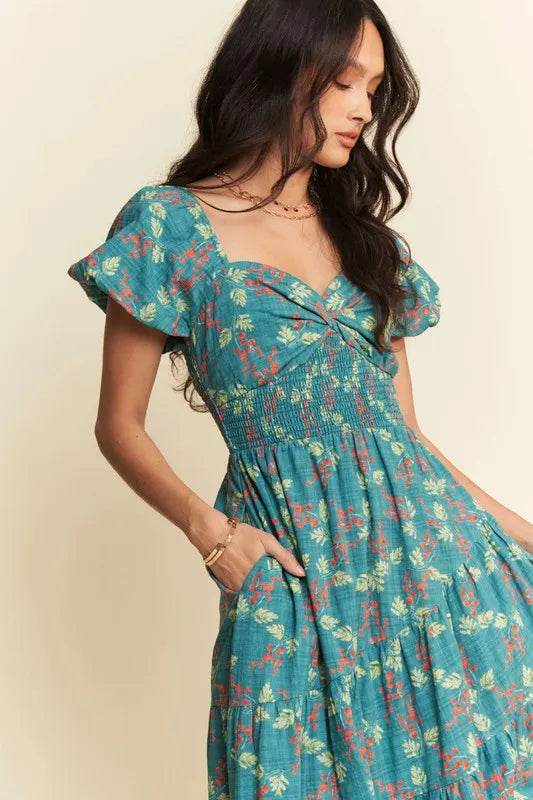 Davi & Dani Lightweight Sweetheart Neck Textured Tiered Maxi Dress Trendsi 34cf06fcf93d4b289f783b52047594c8-Max-Origin