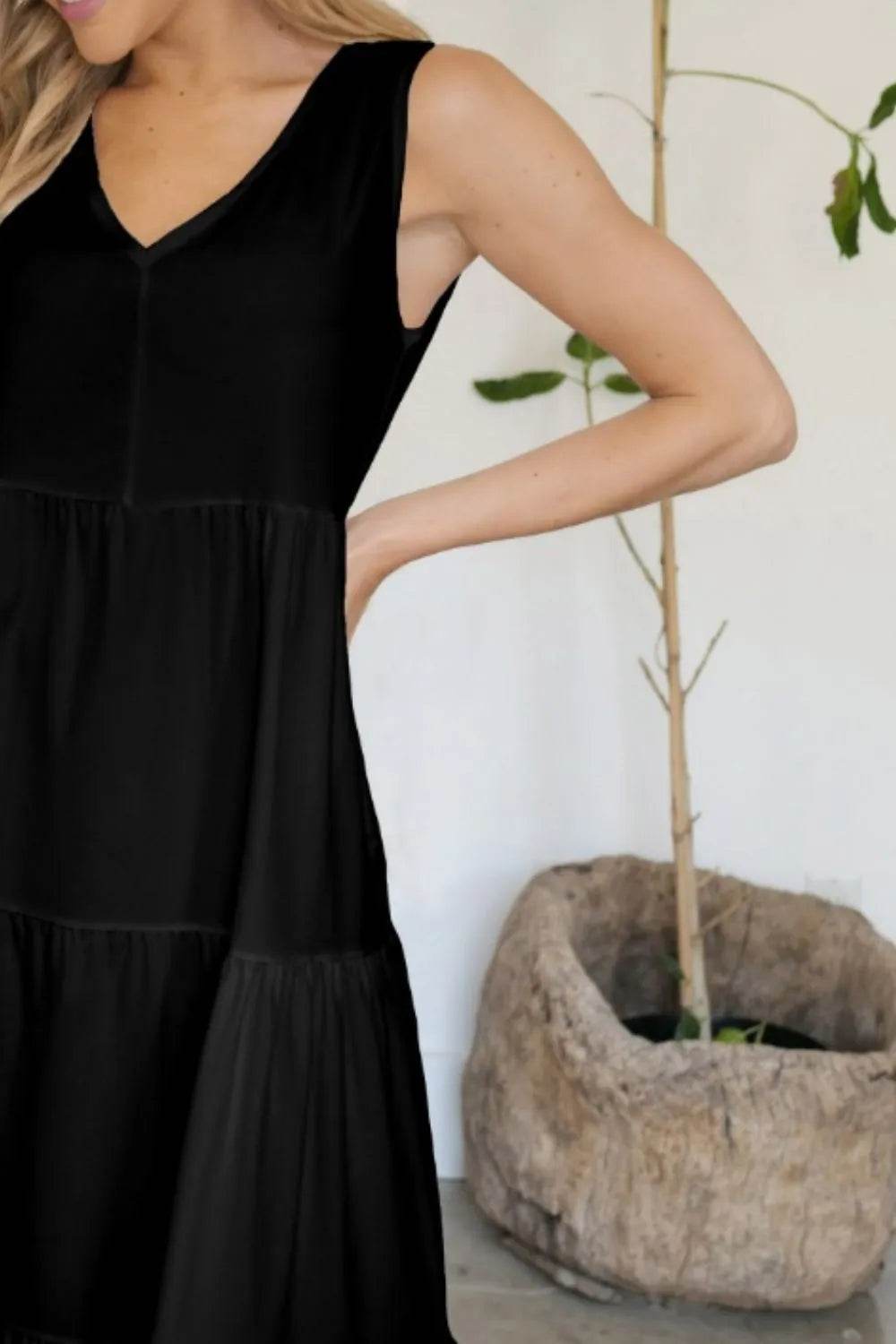 FAM-FAM Tiered V-Neck Sleeveless Dress Trendsi 35a8696e-5aed-4d45-bb1f-0cb879e1be1d-Max