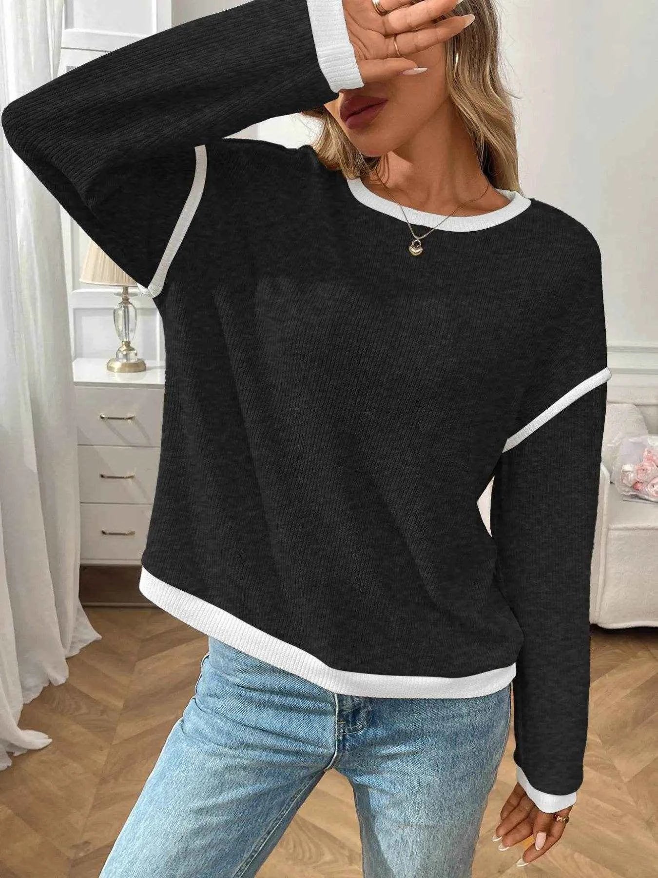 Ribbed Contrast Trim Long Sleeve Top Trendsi 36046f50-a39b-4411-a88a-576ba5c689d4-Max-Origin
