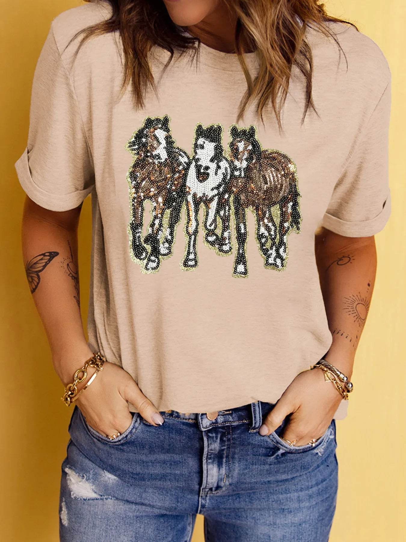 Sequin Horses Patched Casual Crewneck T Shirt Trendsi 38102aee76c146fd95588813feea306c-Max-Origin