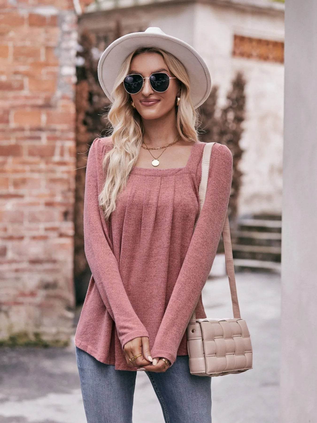 Square Neck Long Sleeve T-Shirt Trendsi 38e38948-5d06-434f-8bfe-8e094a7ec144-Max-Origin