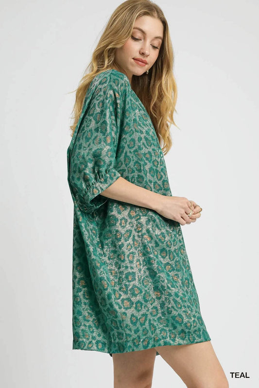Umgee Metallic Leopard Print V-Neck Kimono Dress Trendsi 38f8ad99-3a0a-487f-9b3b-2c9bdc0513ea-Max-Origin