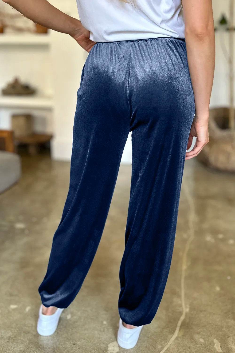 FAM-FAM Pocketed Elastic Waist Joggers Trendsi 39c21356-5643-455b-9ceb-7df03cb792cc-Max