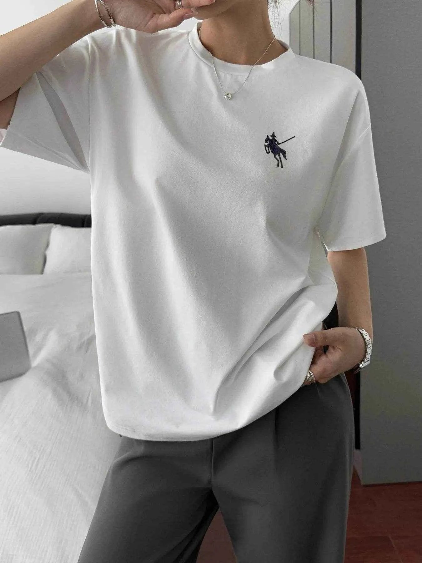 Round Neck Short Sleeve T-Shirt Trendsi 3a2576f5e5cd464091f568d0f7c6111f-Max-Origin