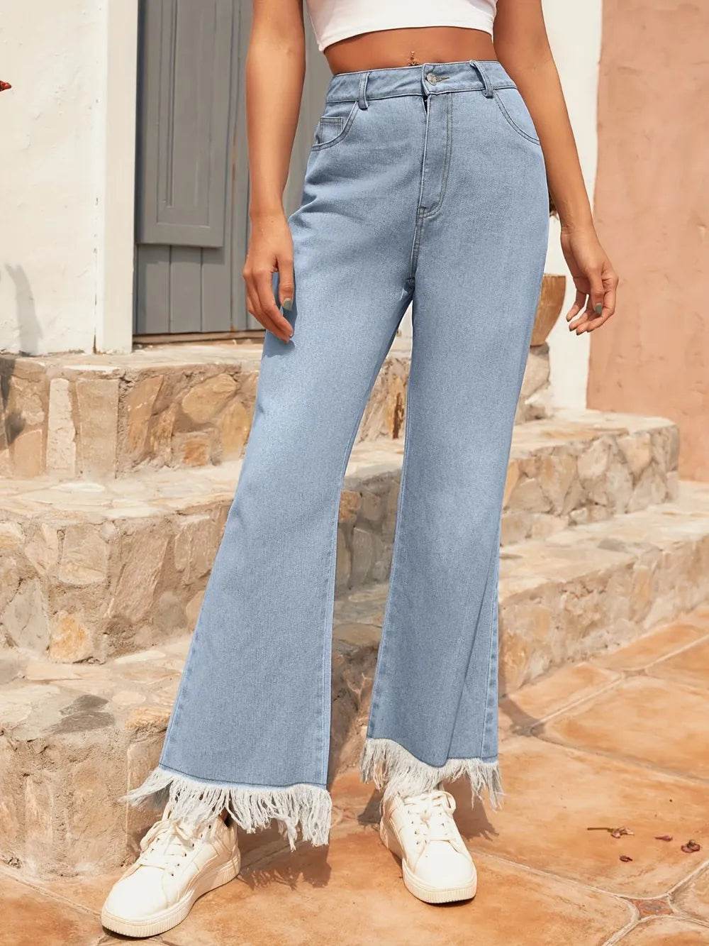 Raw Hem Bootcut Jeans with Pockets Light Trendsi 3a9bd343-c6a8-490c-870b-a16cce2be387-Max