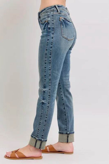 Judy Blue Full Size Mid Rise Vintage Wash Double Roll Cuff Boyfriend Jeans Plus Size Trendsi 3b34bca163784c338bdee07477c907f9-Max-Origin