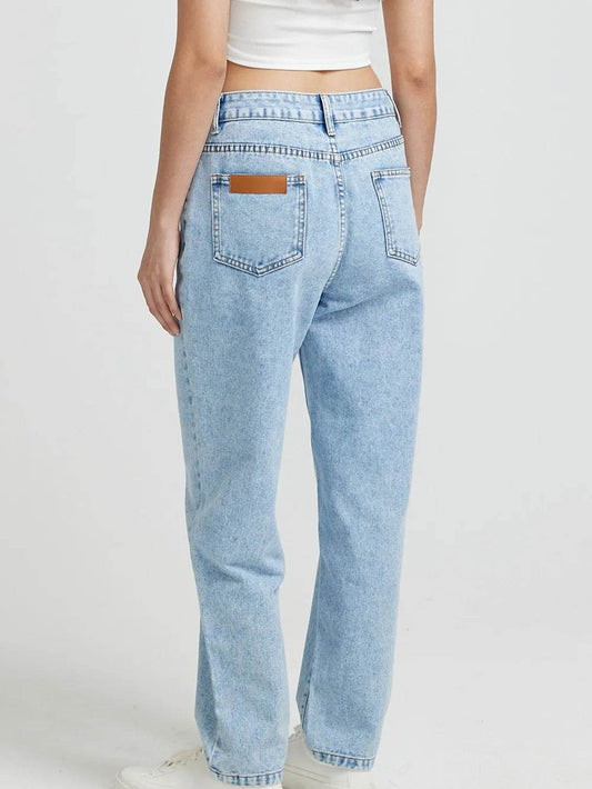 Pocketed Straight Leg Jeans Trendsi 3c50d5c4-3628-47dd-b1e4-bf05e287ceee-Max