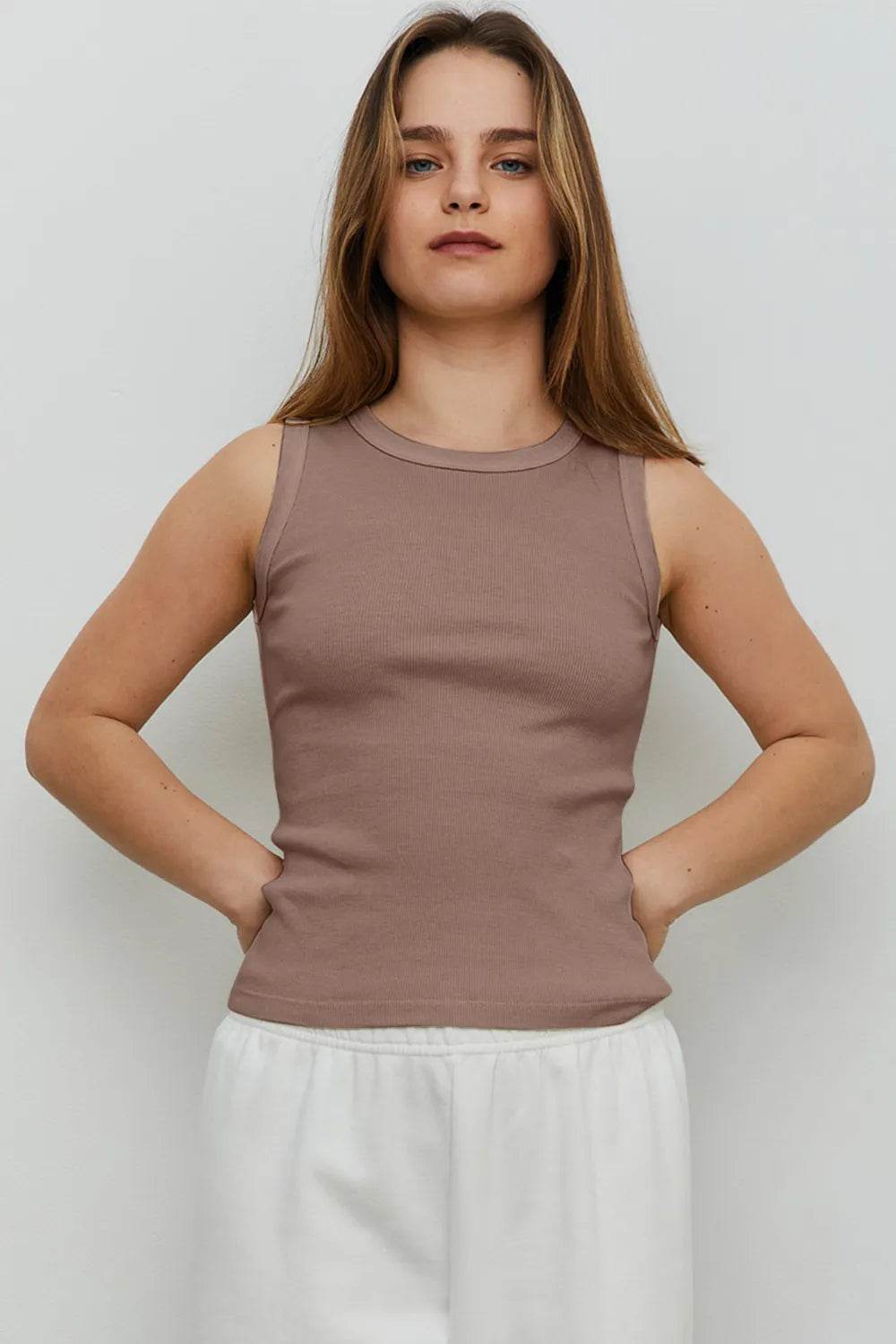 THE BLANK LAB Round Neck Ribbed Cropped Tank Trendsi 3c80bbf1-e7d9-4548-934f-b99c2763dc21-Max