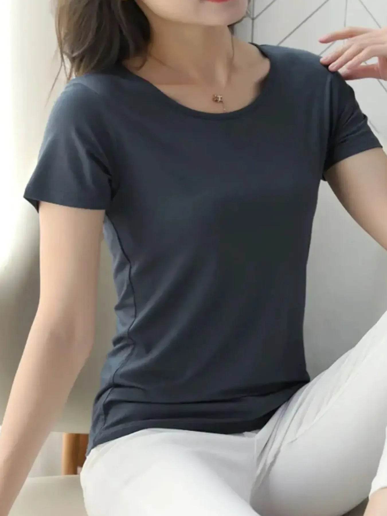 Round Neck Short Sleeve T-Shirt Trendsi 3d2fe919-4e55-4a88-9721-efd4f90b8223-Max-Origin