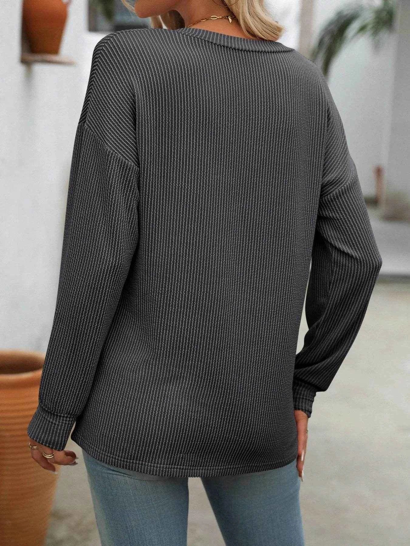 Ribbed V-Neck Long Sleeve T-Shirt Trendsi 3d33a333-a8ba-4596-9853-d77fe933507d-Max-Origin