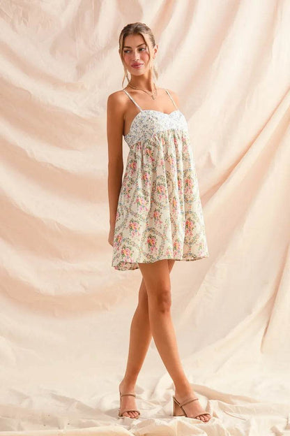 SO ME Mixed Floral Print Sleeveless Mini Dress Trendsi 3f9e6928e4c34c78aa15fd5dea157e38-Max-Origin