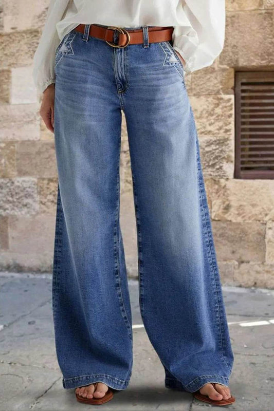 Pocketed Embroidered Straight Leg Jeans Light Trendsi 3ff5e621-6b51-483e-b703-9f3f54f130b6-Max