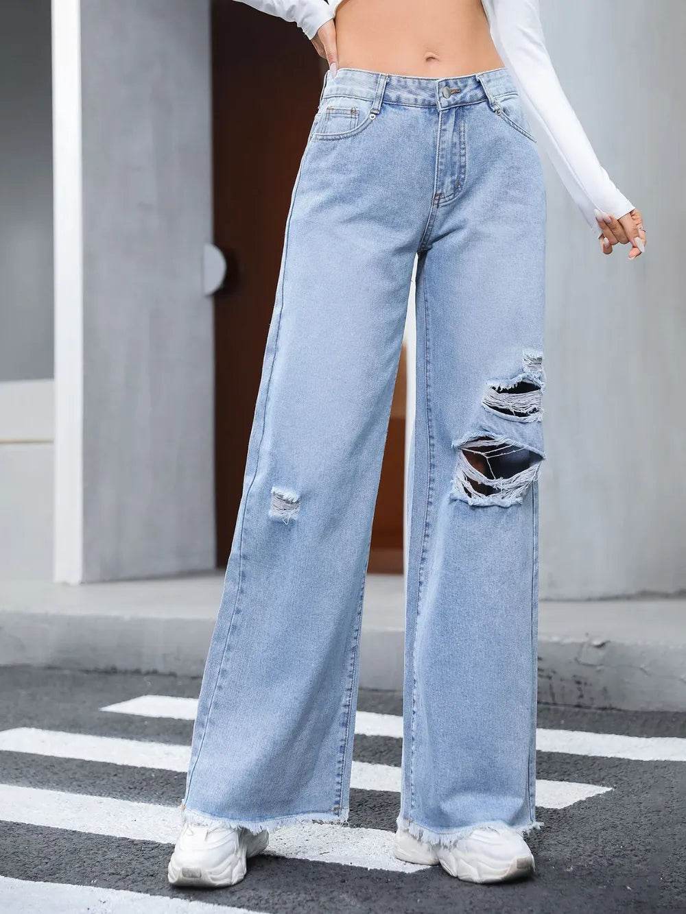 Distressed Raw Hem Wide Leg Jeans Light Trendsi 411f2368-41b0-430c-9dd1-7e38fb6ac1ba-Max