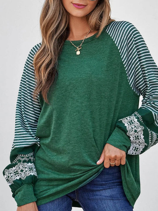 Contrast Print Striped Raglan Long Sleeve Loose Top Trendsi 43d9eade-2612-43ef-888f-c31234d5ea24-Max-Origin
