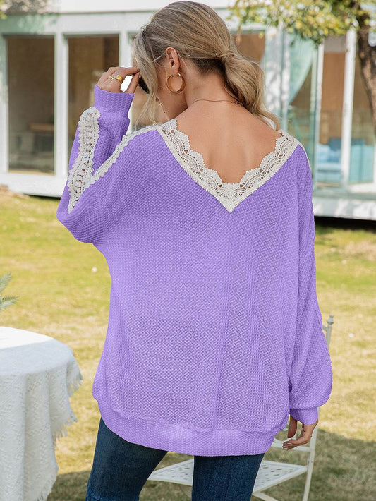 Ivy Lane Contrast Spliced Lace V-Neck Top Trendsi 445eb03b46fd4764931f66cffe7c8935-Max