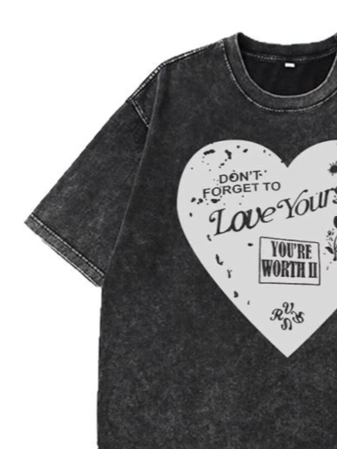 Heart Round Neck Short Sleeve T-Shirt Trendsi 44cf8ad0-fbde-4b43-b3e9-0b720c6d3717-Max-Origin