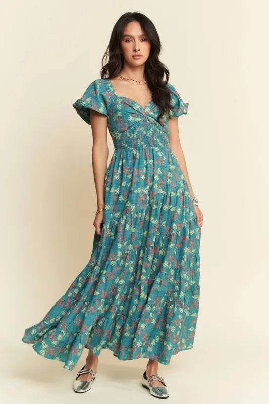 Davi & Dani Lightweight Sweetheart Neck Textured Tiered Maxi Dress Trendsi 45de8a192a584952a08d7b7164a385b5-Max-Origin