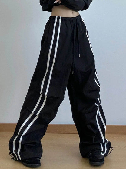 Side Stripes Wide Leg Pants Trendsi 45f41fb3-9091-4a8f-b3e6-51f0216723fd-Max-Origin