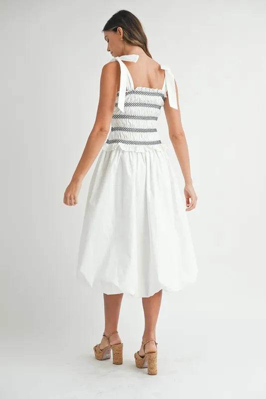 MABLE Smocked Bodice Bubble Midi Dress Trendsi 471cdbf450c940d0a6cfb85ea5a954a5-Max-Origin_d1443648-a1ad-4fbd-b407-c6698945be6b