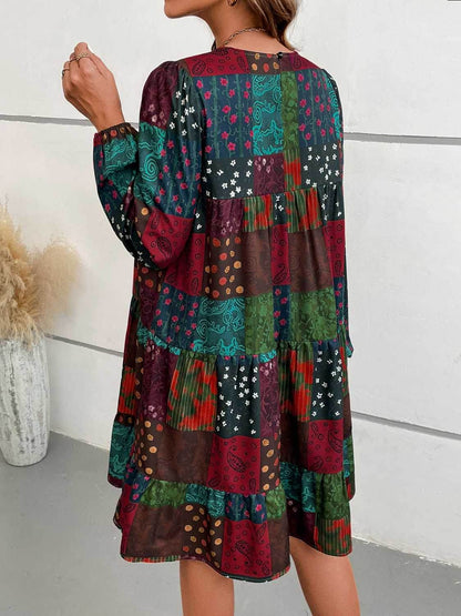 Patchwork Round Neck Long Sleeve Dress Trendsi 4775ae689bcd48f1af8f4b06fbf31158-Max