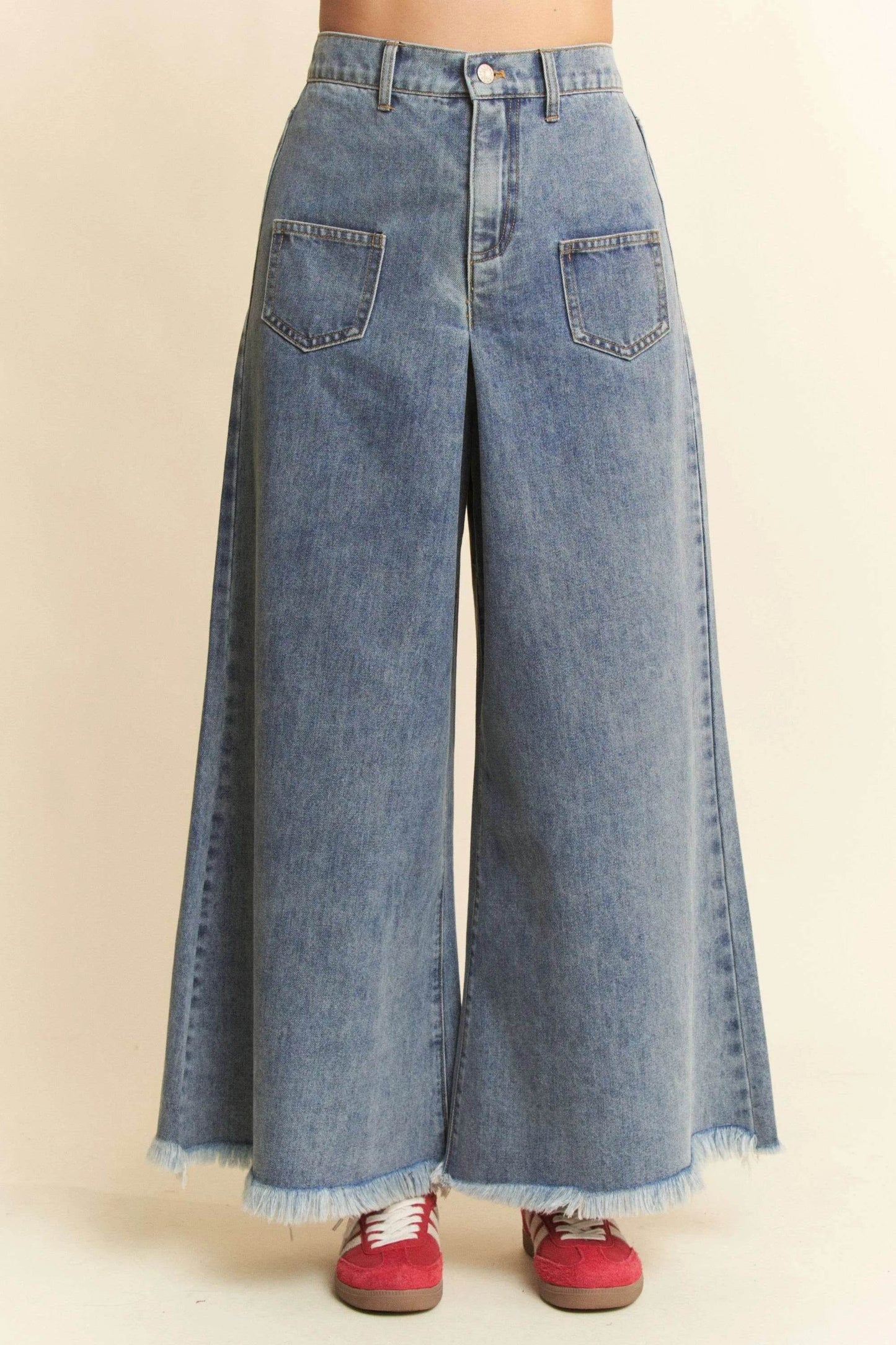 Davi & Dani Patch Pocket Wide Leg Culotte Jeans Trendsi 481048d91be54a6b9812173acacc2d5b-Max-Origin