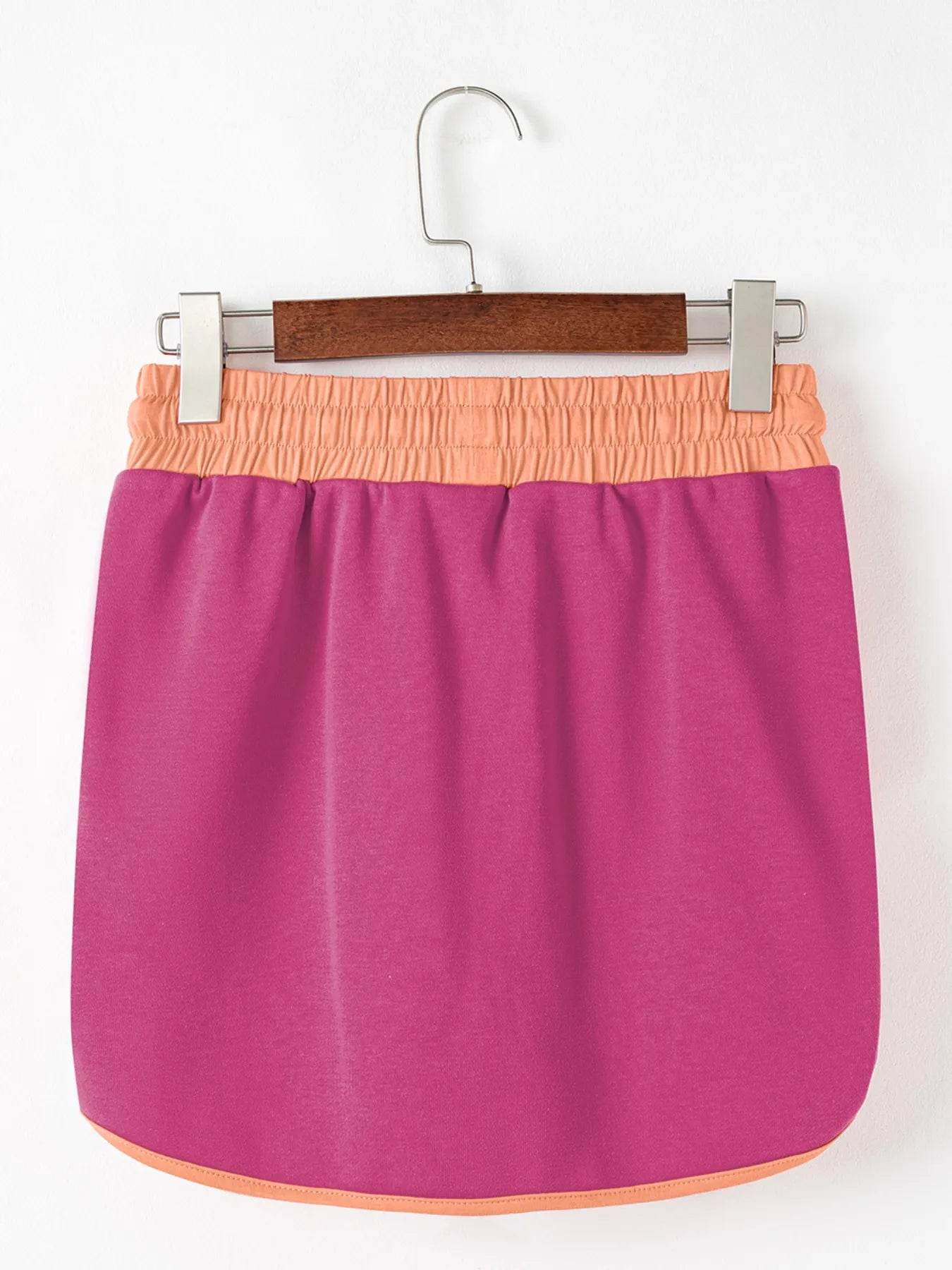 Contrast Trim Long Sleeve Top and Skort Set Trendsi 487b0216-78b1-4910-9de1-1334da0a9ccc-Max-Origin