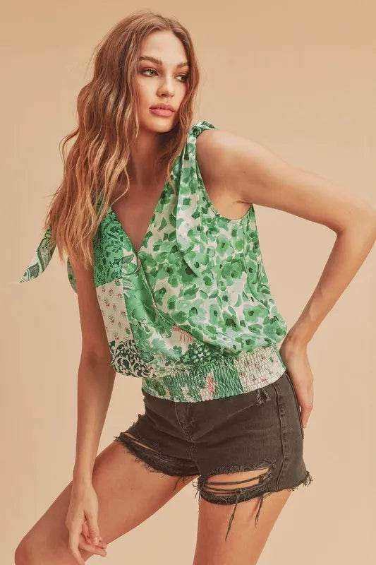 Aemi + Co Smocked Hem Printed Surplice Tank Trendsi 48a54ec8-d4be-4291-bf10-de616c5ee27f-Max