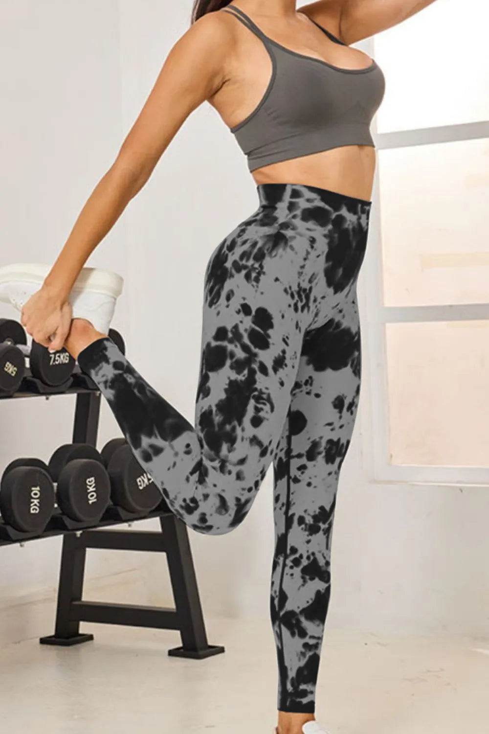 Tie-Dye High Waist Active Leggings Trendsi 4965b11f-6db1-4f30-aec9-37a5fc4ff89b-Max