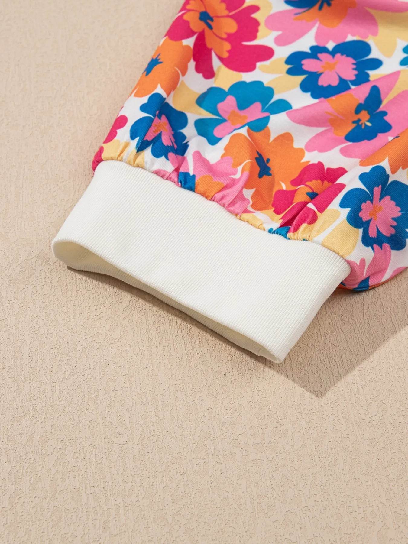 Floral Puff Sleeve Round Neck T-Shirt Trendsi 4abf72d5-0c92-45b6-95d6-e323c3666af8-Max-Origin