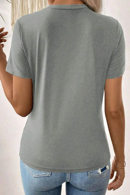 Solid Color Round Neck T Shirt Trendsi 4b5c918d-9571-4682-adc0-bb72b1e867f8-Max-Origin