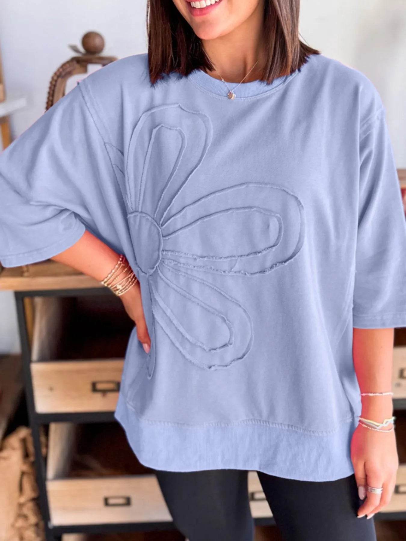 Flower Oversized Round Neck T-Shirt Trendsi 4be80c2d-090e-4f4a-848d-f17141a38657-Max-Origin