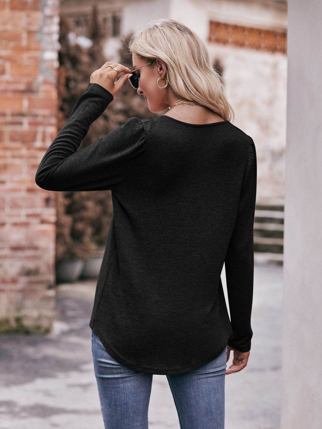 Mandy Pleated Detail Curved Hem Long Sleeve Top Trendsi 4c1a900fb7304ca89b08b992295e33fb-Max