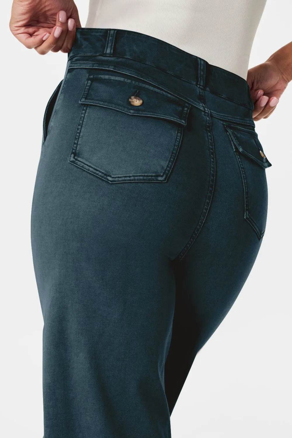 High Waist Jeans with Pockets Trendsi 4c478cf6-c67a-4891-a6fa-82ae27e27595-Max