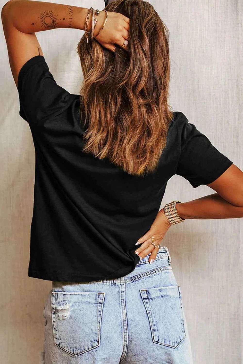 Sequin Pumpkin Round Neck Short Sleeve T-Shirt Trendsi 4ec0152b-b63f-4875-87b0-63842d10fa4b-Max