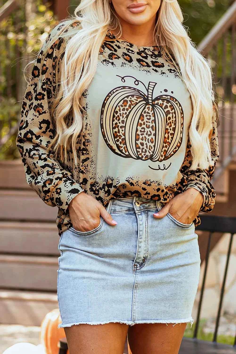 Pumpkin Graphic Leopard Round Neck Long Sleeve Sweatshirt Leopard Trendsi 4ed61822-ec2c-4f62-8a4d-b2e8136e66eb-Max