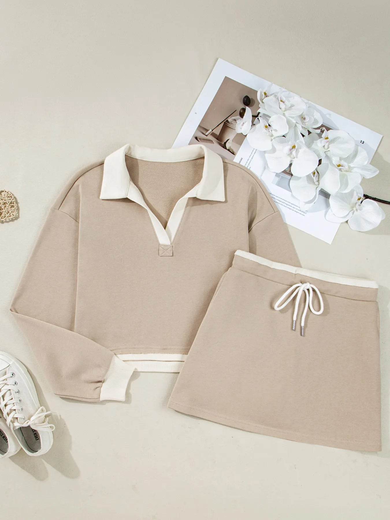 Contrast Collared Neck Top and Drawstring Mini Skirt Set Trendsi 51bee670-4c98-41f9-acb3-837fb26ca774-Max-Origin