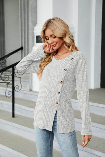 Buttoned Long Sleeve Slit Top Trendsi 52157be0195841d892d71f2cd3685320-Max