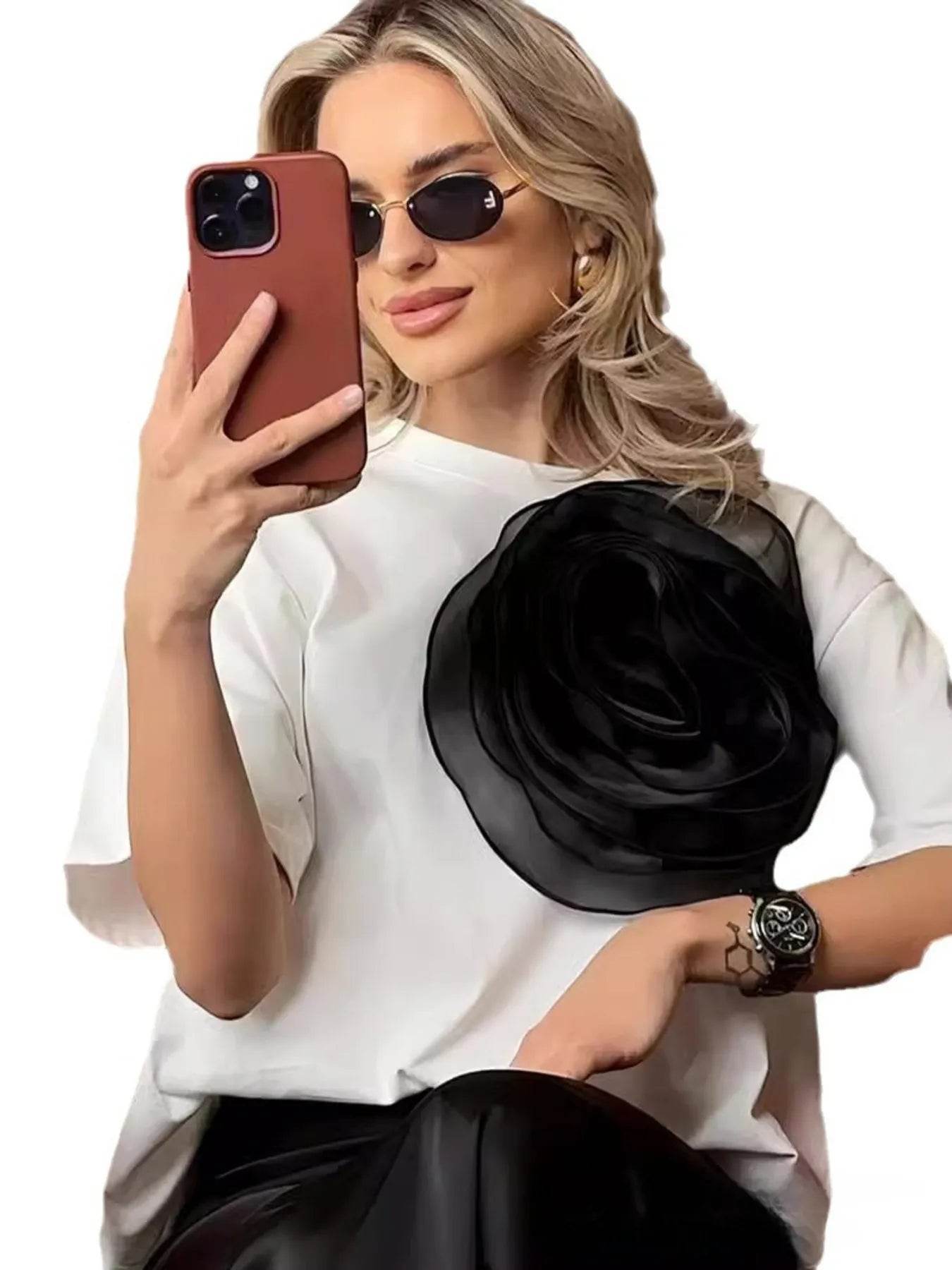 Flower Round Neck Short Sleeve T-Shirt Trendsi 524599c212a642a585fa9263885ecc82-Max-Origin