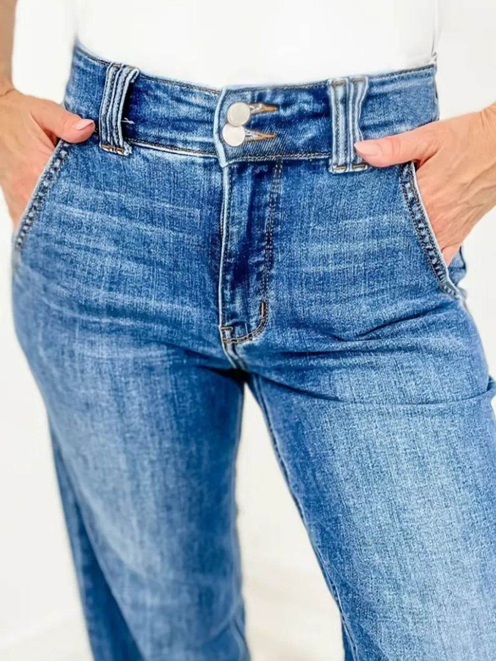 Washed Straight Leg Jeans Trendsi 526b4bfa-0fd3-4e4c-a0d7-4e2c91389524-Max