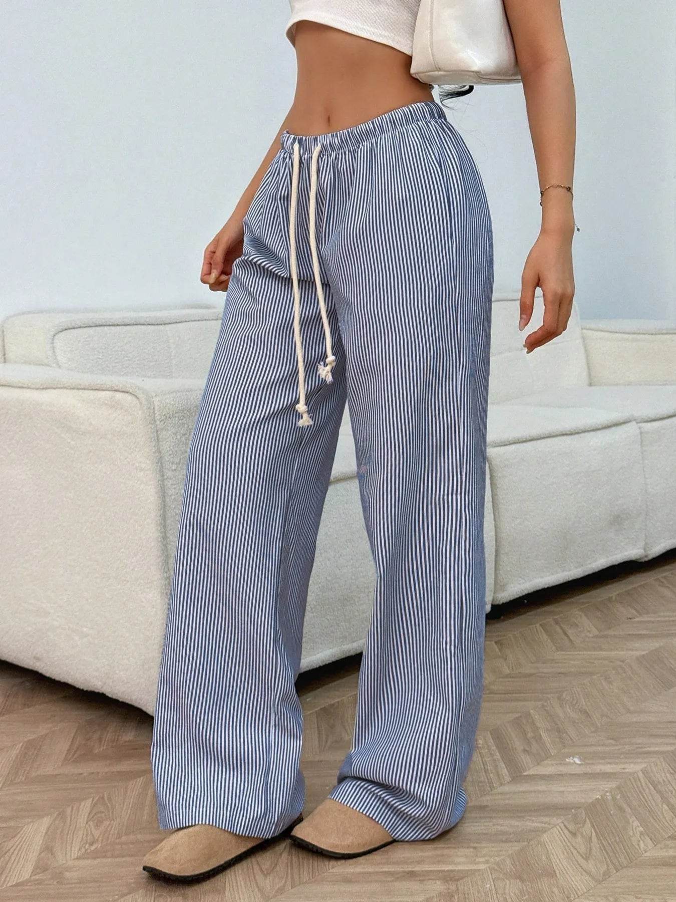 Drawstring Striped Wide Leg Pants Trendsi 52e97f3e6603429f8f5aae354f550c4e-Max-Origin