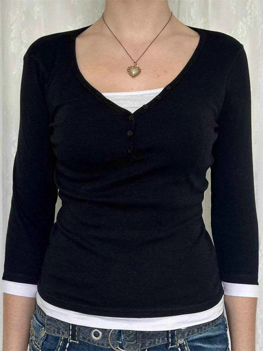 Contrast Trim Long Sleeve T-Shirt Black Trendsi 5334f95e1f86491c83104e26c61f1d72-Max-Origin