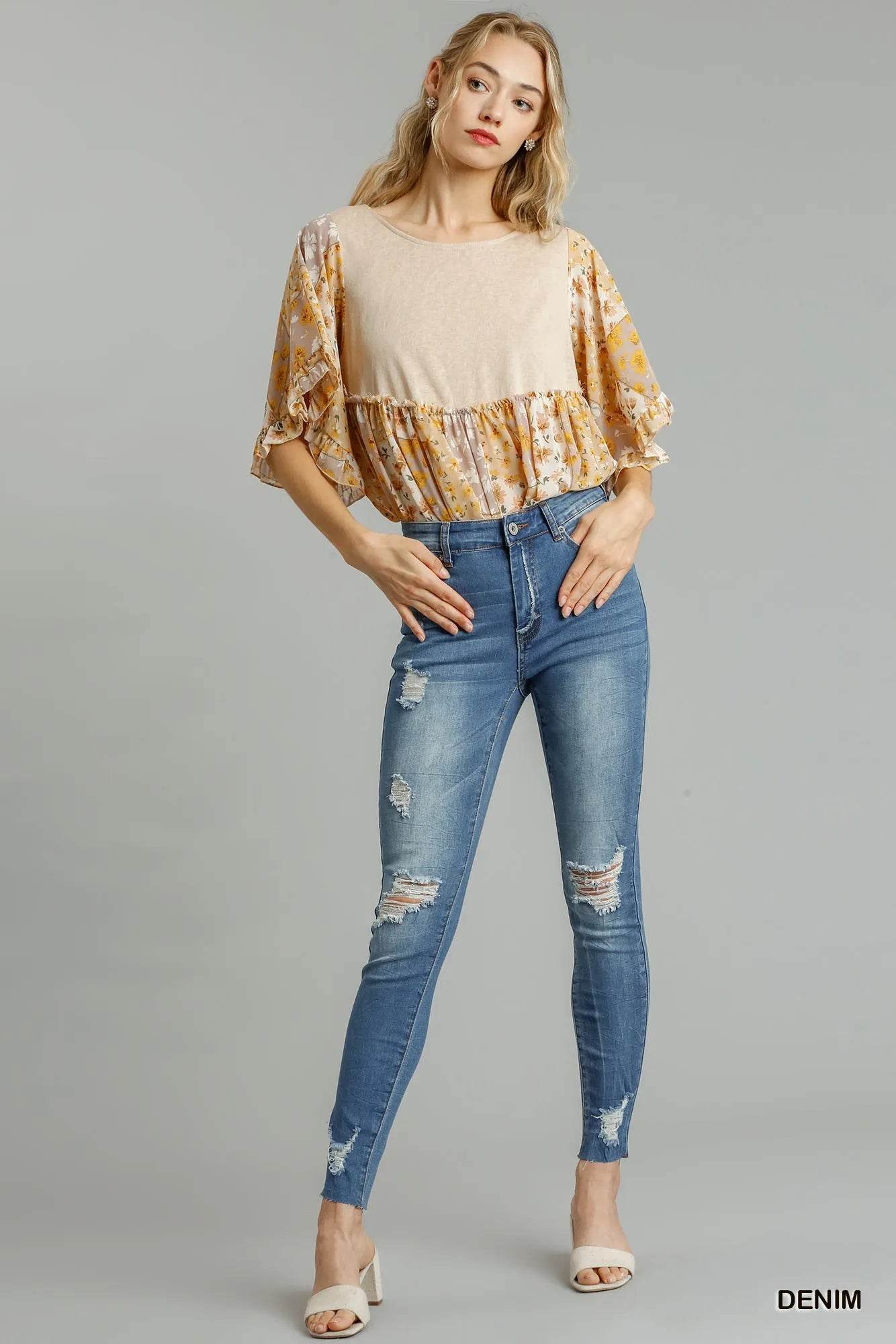 Umgee Distressed Skinny Jeans with Edge Detail Trendsi 53cdc9df-8627-4036-ad3f-6ec218054db9-Max-Origin