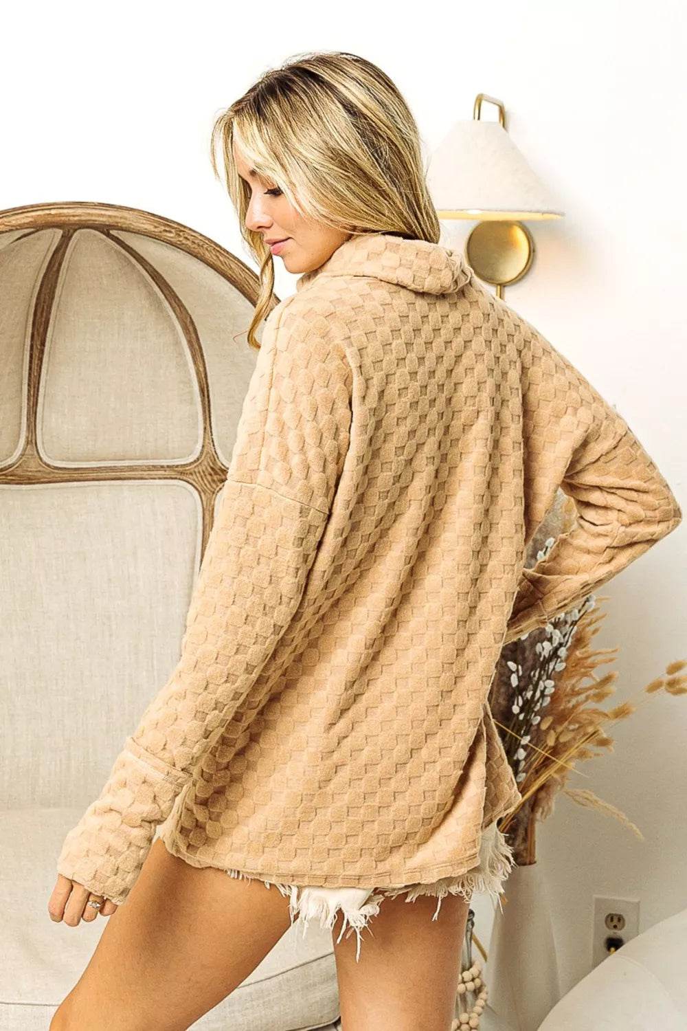 BiBi Checkered Round Neck Thumbhole Long Sleeve Top Trendsi 54237613-8afa-45e0-a711-a2a9124a9082-Max