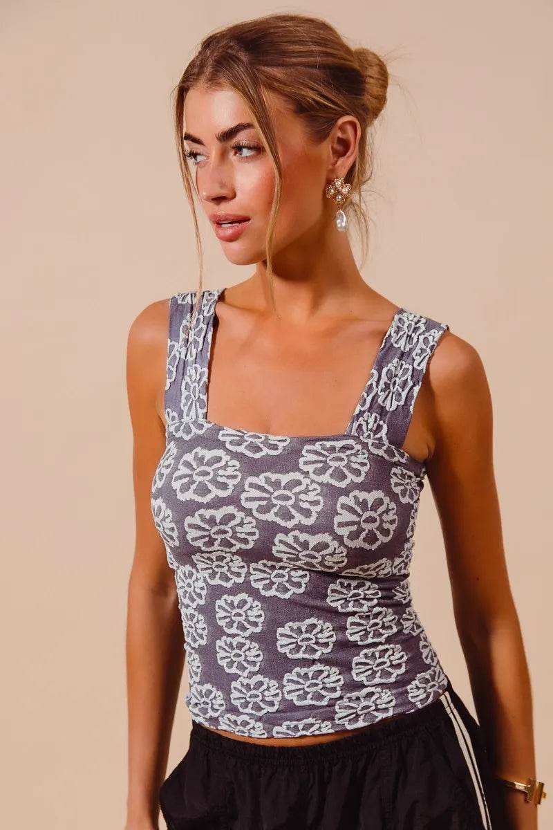 SO ME Two Tone Floral Seamless Tank Top Trendsi 55150e655f4e478fa4074a53a36d632b-Max-Origin
